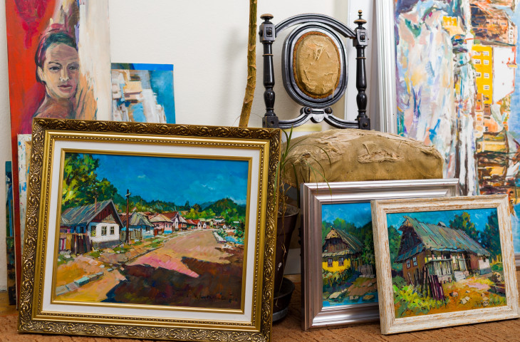 Profitable Art Frame Business with Growth Potential