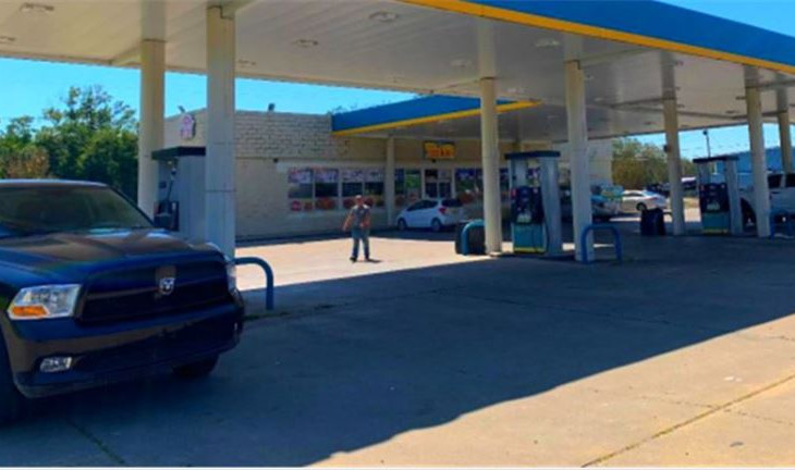 BEAUTIFUL Gas Station near Greenville, MS! Asking Zero Goodwill!