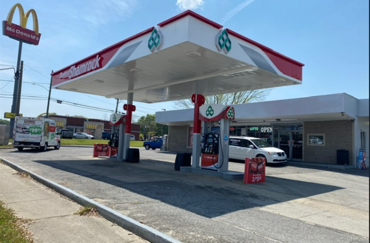 Rental Income of $4,200 NNN Per Month! Gas Station Property in Eastman, GA at 7.2% Cap Rate!