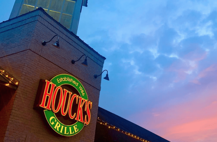 Houck’s Grille Roswell GA Freestanding Restaurant, Bar & Events Facility for Sale w/Outdoor Patio – Keep or Convert