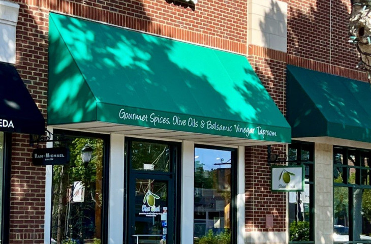 Olea Oliva!® Gourmet Food & Wine Store w/Exhibition Kitchen for Sale at The Avenue at East Cobb (Marietta GA) – $198,000 Net – Great Books & Records – Below Market New Pricing