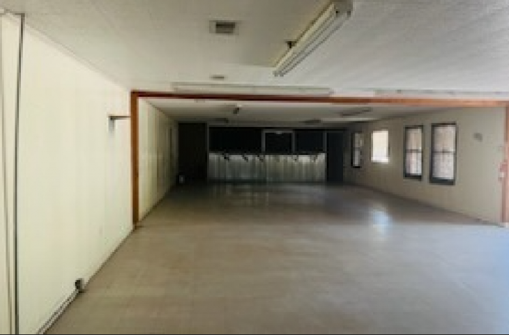 No COAM Contract! Shutdown Store with Property and Residential Apartment in Toccoa, GA!