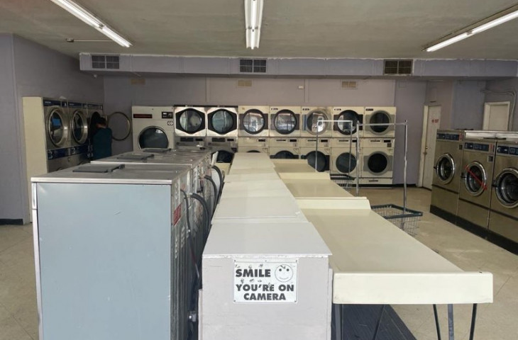 Laundromat with Property in Wood River, IL near St. Louis, MO! Second Space for Potential Video Game Room!