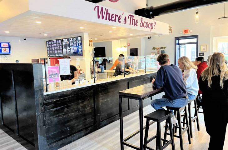 Downtown Alpharetta GA Where’s The Scoop? Ice Cream Cafe for Sale – Profitable – Owner Fin – Keep or Convert