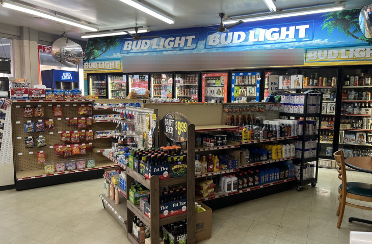 Shutdown C-Store with Property next to Factory in Martin, TN! Lease-Purchase Available! Shutdown C-Store with Property next to Factory in Martin, TN! Lease-Purchase Available!