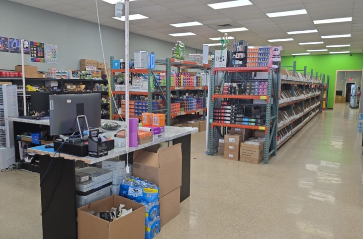 High Volume Vape Wholesale Business with Property One Hour from Knoxville, TN! Net Profit is $80,000 Per Month! High Volume Vape Wholesale Business with Property One Hour from Knoxville, TN! Net Profit is $80,000 Per Month!